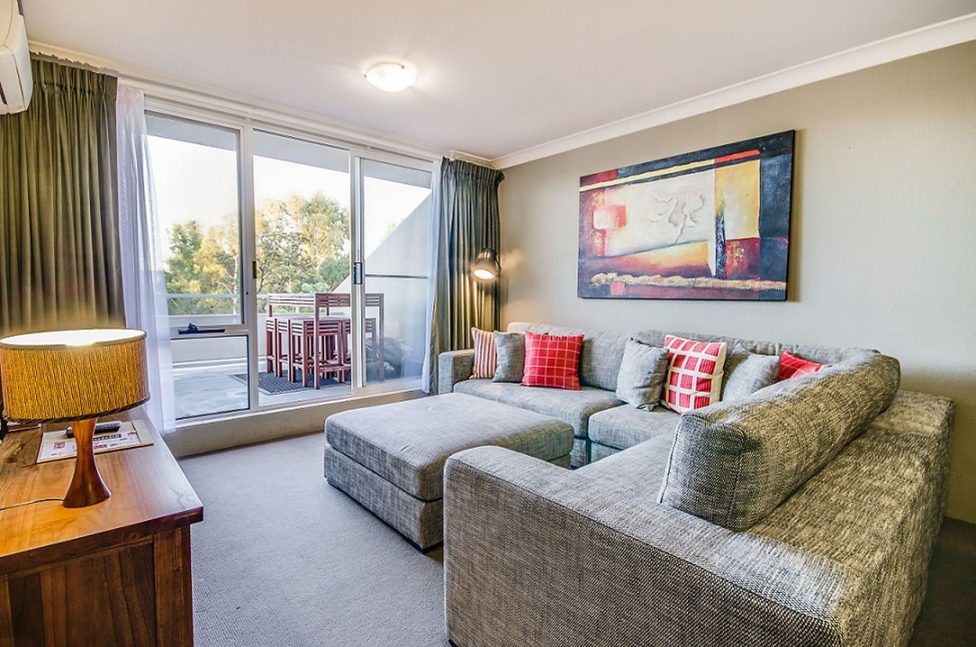 Horizons Lake Jindabyne Exterior photo