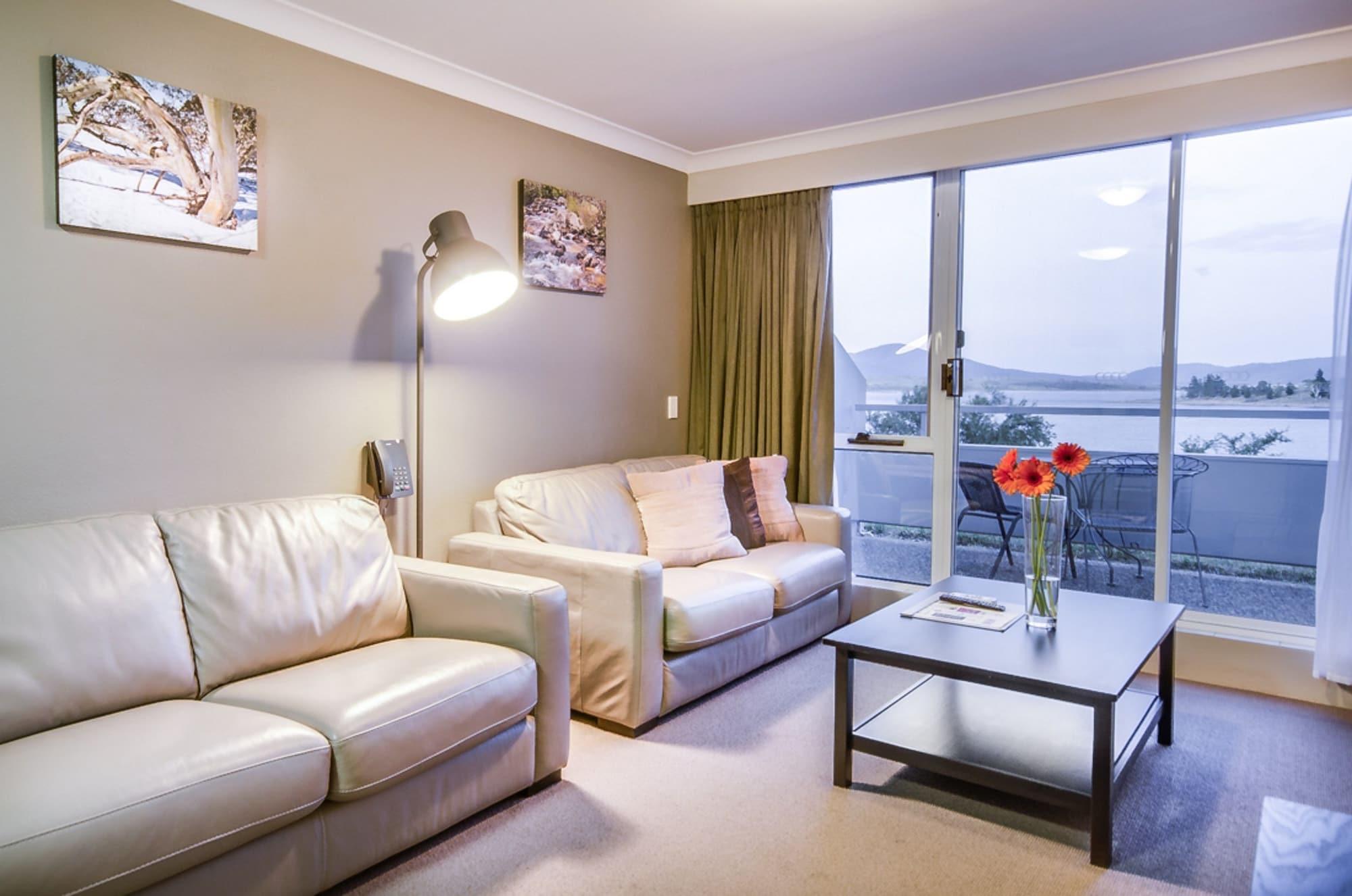 Horizons Lake Jindabyne Exterior photo